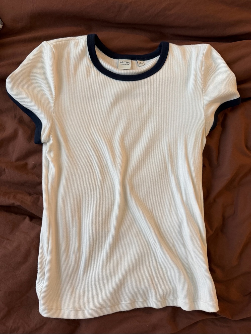 Aritzia White Short Sleeve Ringer Tee with Navy Trim
